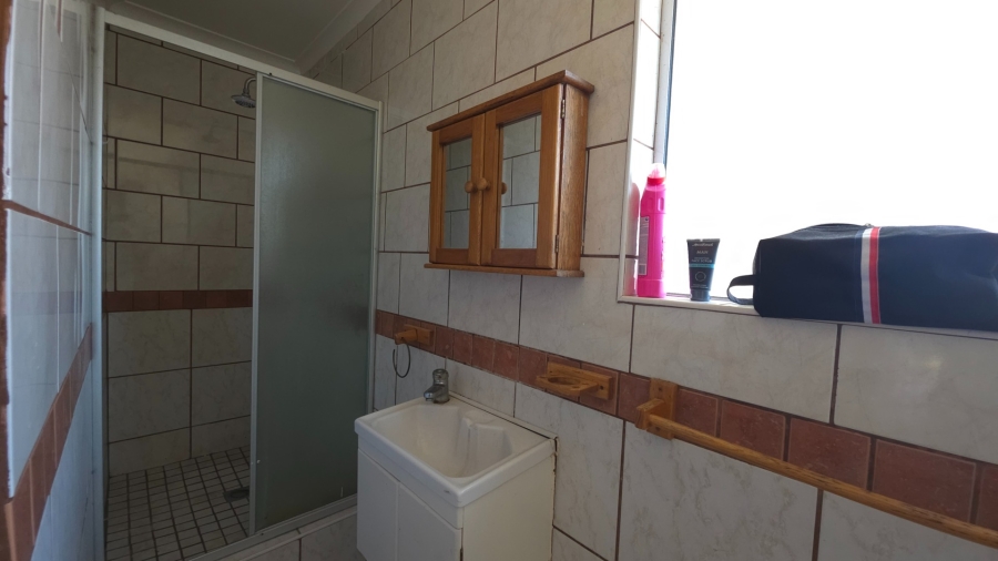 6 Bedroom Property for Sale in Bluewater Bay Western Cape